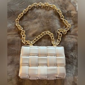 Miss Lola Cream Shoulder Bag w Chain